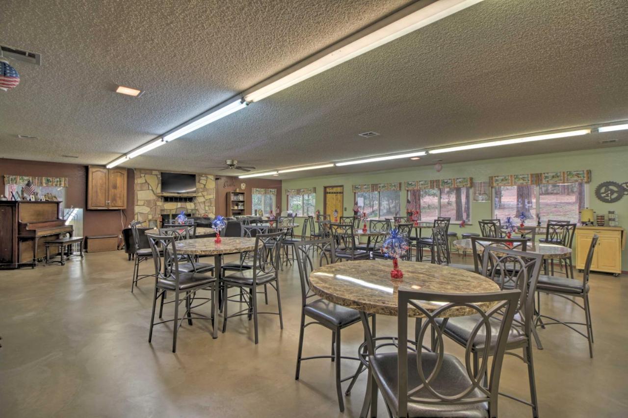 Show Low Home With Deck And Grill - 13 Mi To Hon-Dah! エクステリア 写真